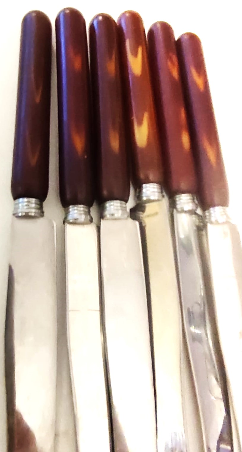 MEYVA BICAGI PORSELEN MUZ ALT GÜMÜŞ KAPLAMA KAİDELİ 6 ADET SAPLAR GALANIT İMPORT ROSTFRITT STAL DAMGALI UZERİNDE  MUZ SİNEGİ GÖRSELİ BULANAN TAKIM