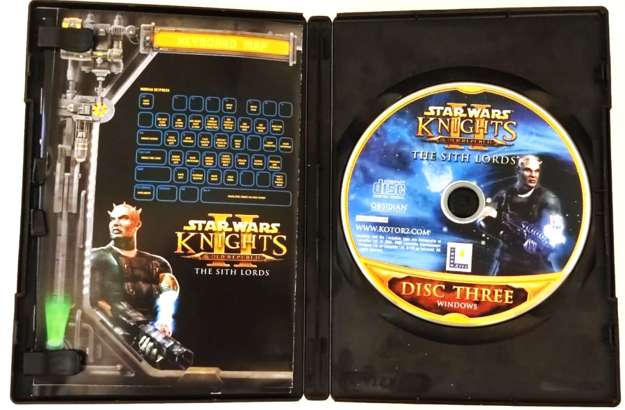 STAR WARS KNİGHT  THE SITH LORDS CD  ORJİNAL KUTUSUNDA KİTAPCIKLI  LİSANSLI 3 ADET PC CD ROM 