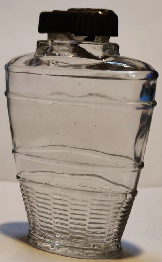 1950 RUETZ SÜRGÜLÜ PİRİNC KAPAKLI BEYAZ CAM PARFUM ŞİŞESİ CANTA İÇERSİNDE TAŞINABİLEN UFAK BOYDA