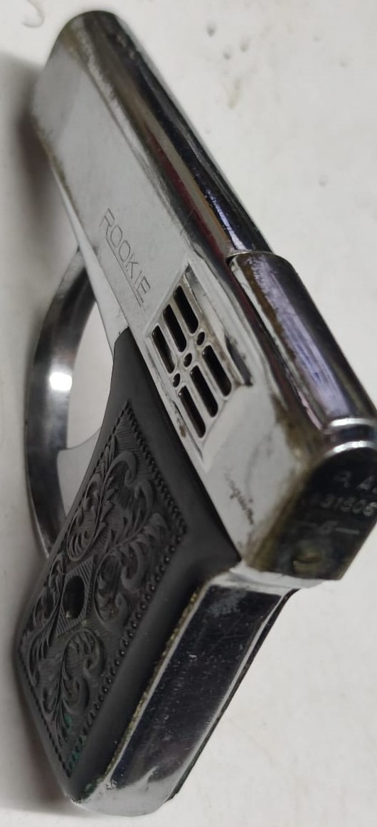 196 ROOKIE PENGUIN LİHGTER  PİRİNC ÜZERİ BEYAZ KROM KAPLAMA FUL MEKANİK TABANCA  BENZİN TAŞLA CALIŞIR