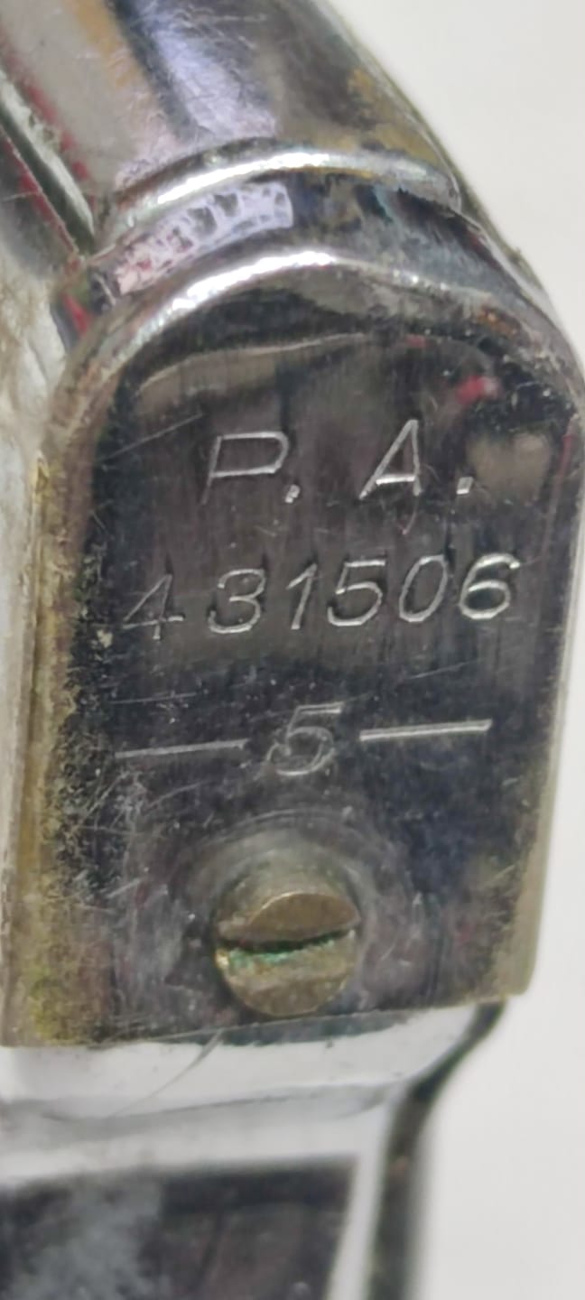 196 ROOKIE PENGUIN LİHGTER  PİRİNC ÜZERİ BEYAZ KROM KAPLAMA FUL MEKANİK TABANCA  BENZİN TAŞLA CALIŞIR