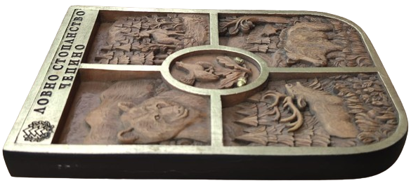 AVCILARA VERİLEN AV HAYVANLARININ BULUNDUGU ROLYEFT AHŞAP CERCEVE KENARLAR ALTIN VARAK ÜZERİNE ELDE YAPILMA OYMA İŞCİLİKLİ DUVAR PANOSU AUTOR-TIS-LTD HAND MADE IN  BULGARIA