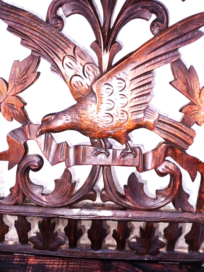 OSMANLI CEVİZ KOMPLE EL OYMA DALLAR YAPRAKLAR ARASINDA KANADINI ACMIŞ EBABİL KUSU KAVUKLUK VE CIRALIK TEREK KISMI ACILIR KAPANIR 