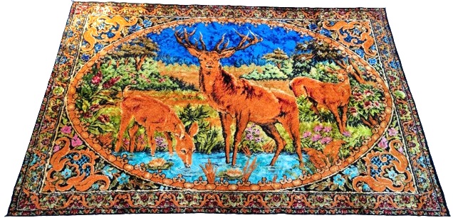 TAMAMI EL TEZGAH DOKUMA ÜZERİNDE ORMANDA GEYİK VE  CEYLANLAR TEMALI RESMİ BULUNAN FLOŞ SACAKLI DUVAR HALISI