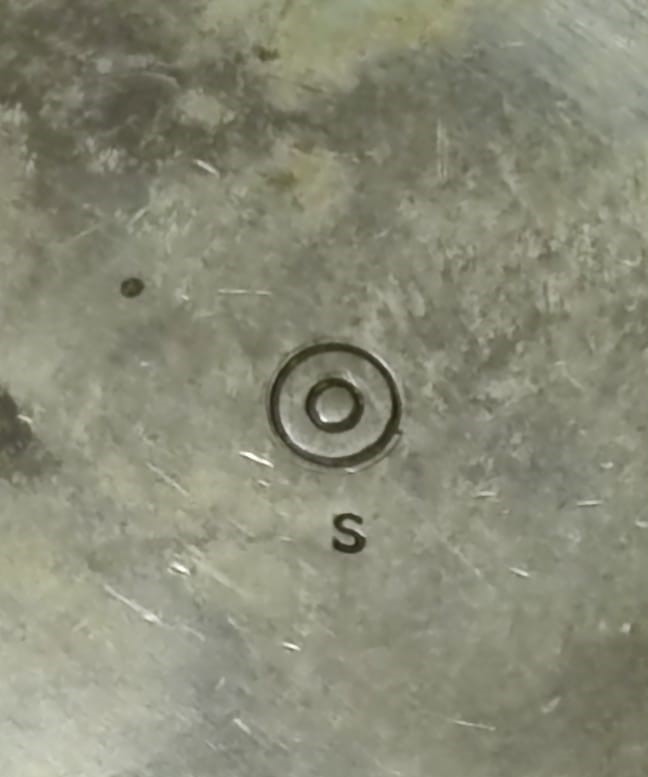 1950 BUZ KOVASI KOMPLE PİRİNC ÜZERİ KALEM İŞLEMELİ FARKLI DESENLER İŞLENMİŞ KIVRIMLI  KULPLU KONİK KOVA 