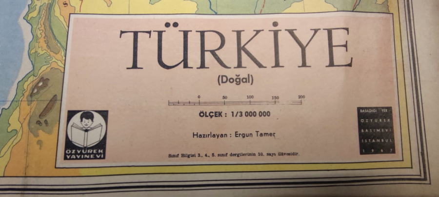 1967 ÖZYUREK YAYINEVİ TARAFINDAN BASILMIŞ RENKLİ TİFDRUK BASKI İLKOKULLARDA TURKİYE DOGAL HARİTASI 1/3 000 000 ÖLCEK  SINIF DUVARLARINA ASILAN HARİTA