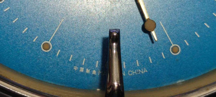 1970 KURMALI  ALARMLI MASA SAATİ OVAL MAVİ KADRAN KROM METAL AYAKLI SAAT