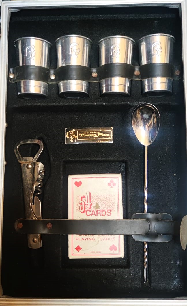 1960 VINTAGE TRAV-L-BAR EVER-WEAR EXECUTAIR 880 TRAVEL BAR USA TREN UCAK GEMİZ KARA YOLCULUGUNDA KULLANILAN CANTA BAR