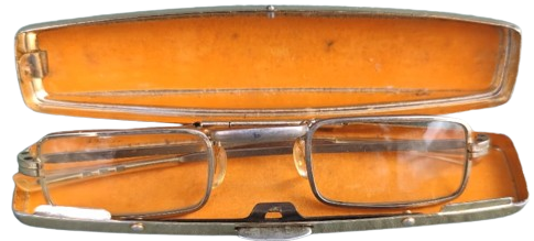 1950 FRANSIZ CEPDE TAŞINAN KABINDA ORJİNAL İÇİ KADİFE KAPLI MUHAFAZASINDA GÖZLÜK