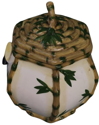 1970 WORLD BAZAARS INC CERAMIC ÜZERİ BAMBU DALLARI YAPRAKLARI VE ÜZERİNDE BİR SİNEK FİGÜRÜ BULUNAN KAPAKLI SAKLAMA KABI