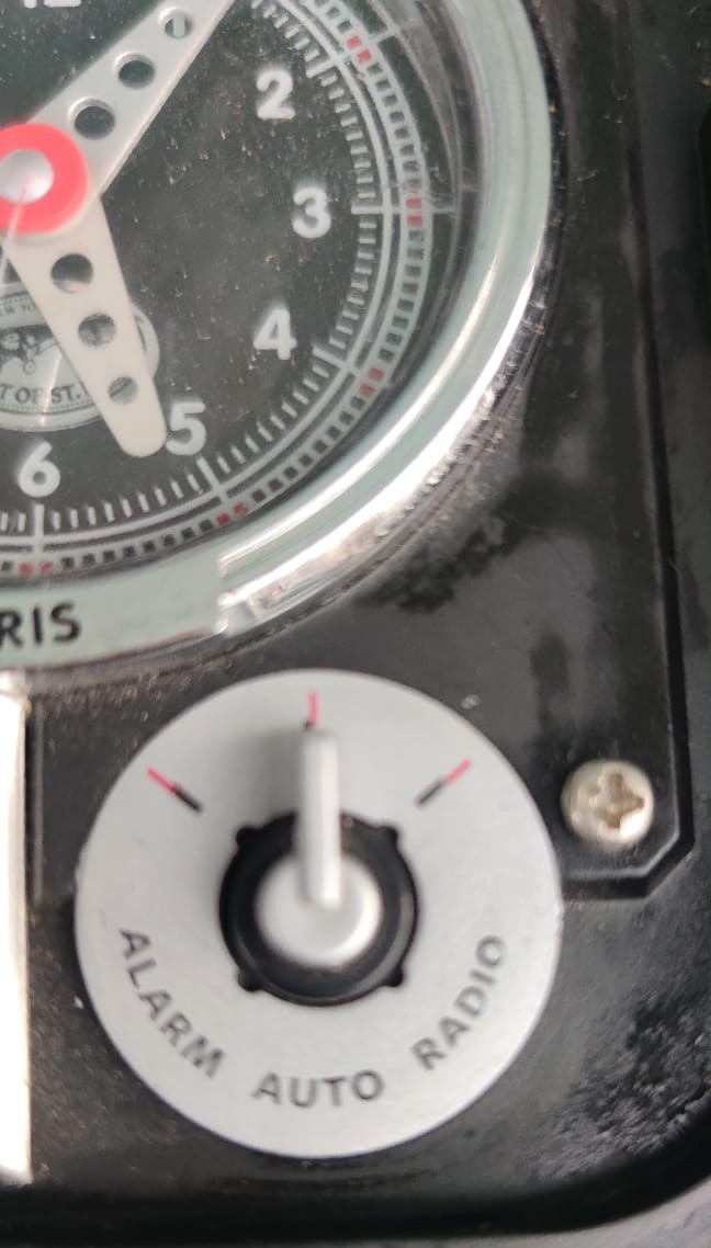 SPIRIT OF ST.LOUIS N-X-211 ROBERTSON RADIO ALARM CLOCK FLIGHT CASE PORTABLE CANTA RADYO SAAT