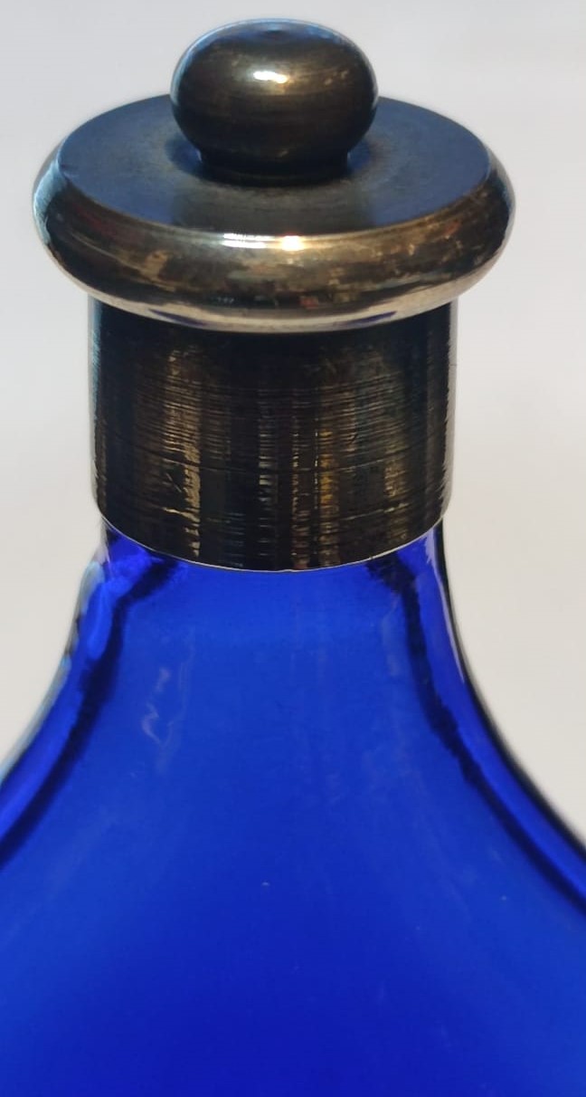 HANDCRAFTED SİLVERTRİ COBALT BLUE PURFUME GLASS KOBALT MAVİSİ VİDALI KAPAKLI CAM İÇİ BOŞ PARFUM ŞİŞESİ
