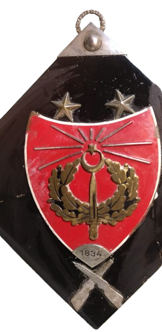 1834 KARA HARP OKULU ASKERİ  ŞİLT SİYAH ZEMİNLİ SERAMİK ÜZERİNE SICAK MİNELİ İŞLENMİŞ ASKERİ PLAKET