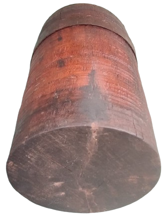 1900 OSMANLI KAHVE CEKİRDEGİ EZİCİ DİBEK DÖNEMİ KİRAZ AĞACINDAN YAPILMIŞ KENARLAR CELİK CEMBERLE SARILI  BRONZ ELİYLE BİRLİKTE AHŞAP DİBEK