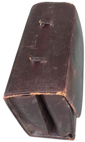 1920 LAVANTEN SEYAHAT BAKIM VE TEMİZLİK  SETİ DERİ CANTASINDA CAM KABLAR KAPAKLAR İŞLEMELİ 16 PARCADAN OLUŞAN SET