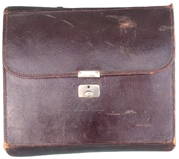 1920 LAVANTEN SEYAHAT BAKIM VE TEMİZLİK  SETİ DERİ CANTASINDA CAM KABLAR KAPAKLAR İŞLEMELİ 16 PARCADAN OLUŞAN SET