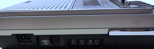 1977 HİTACHİ CASSETTE RECORDER MODEL TRQ-295R SİYAH TAŞIMA CANTASI KASET CALAR KAYITLI CANTA TEYP 