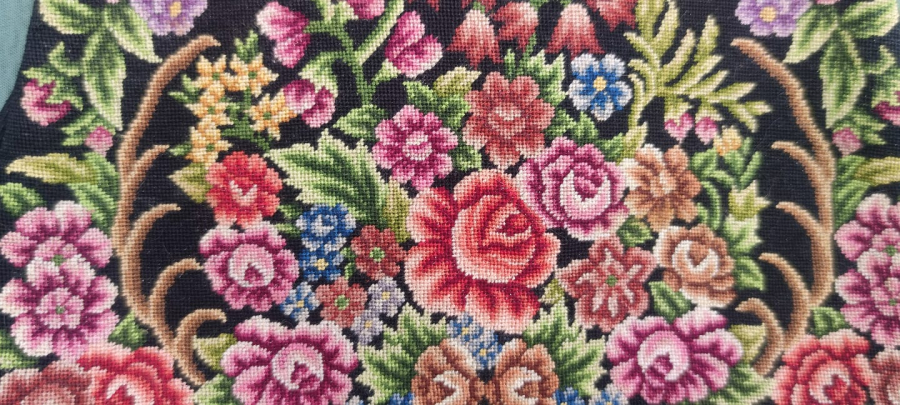 1950 FRANSIZ GOBLEN CANTA EL DOKUMA ÜZERİ CİCEK DESENLİ METAL ACMA KAPAMALI ASKILI BAYAN EL ÇANTASI