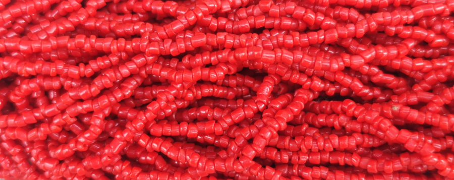 OKYANUŞ DENİZ MERCAN BAYAN KOLYE NAR CİCEGİ RENKDE SIRALI DİZİM 