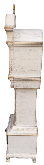 SARKACLI BAROK TARZI  KULE SAAT MODELİNDE 38 CM BOYUNDA  KURMALI LATERNALI ALT CİFT CEKMECELİ BEYAZ LAKE FORMDA ON KISMI DOLAPLI QUARTZ SAAT