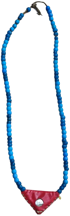 OSMANLI AT KOSUM SÜSÜ NAZAR TILSIM HAMAYIL MUSKASI AYNALI KIRMIZI ÜCGEN DERİ İÇERSİNDE YAZILI DUASI MEVCUTTUR