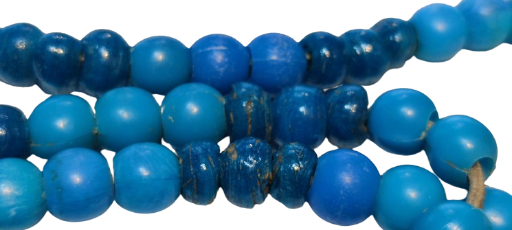 OSMANLI AT KOSUM SÜSÜ NAZAR TILSIM HAMAYIL MUSKASI AYNALI KIRMIZI ÜCGEN DERİ İÇERSİNDE YAZILI DUASI MEVCUTTUR