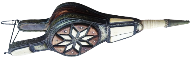 FAS RABOUZ MANGAL ŞÖNİNE AV KÖŞKU KÖRUK TAMAMI EL İŞCİLİK YAPIMI MASİF AHŞAP ÜZERİ PİRİNC EL KAZIMA OYMALI HER YANI KEMİK ŞÜŞLEME VE KÖRÜK