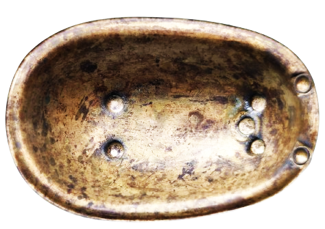 1970 MİNYATUR PİRİNC CİFT MUSLUKLU KUVET ŞEKLİNDE TASARLANMIŞ SABUNLUK DÖRT PENCE AYAKLI 