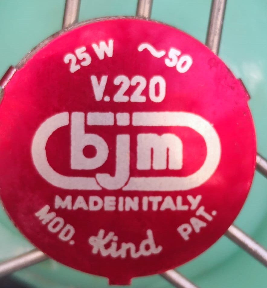 1960 BJM KİND MADE IN İTALY 25 W 220 VOLT CİFT KADEME AYAKLI VANTİLATÖR MAVİ RENKDE PLASTİK ÜC PERVANELİ SERİNLETİCİ