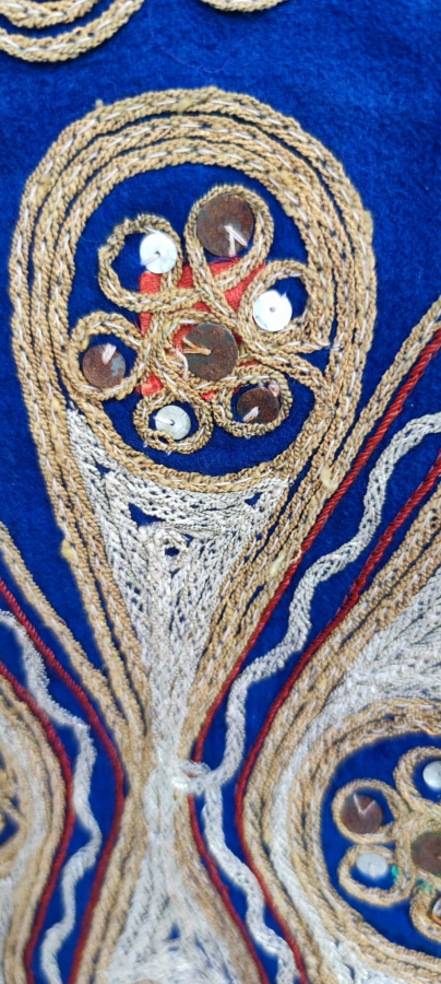 OSMANLI CİVİT MAVİ NAR KIRMIZI  ASTARLI YÖRÜK TAMAMI ON ARKA KOLLAR KOMPLE İŞİ TEL EL KIRMA DOKUMA  KUMAŞ CEPKEN