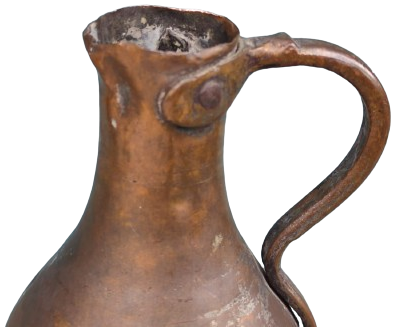 OSMANLI EL DÖGME DAMGALI UZERİ İNCE KUŞAK ŞEKLİNDE İŞLEMELİ UFAK BOYDA KULPLU BAŞ UCU SU SURAHİSİ 