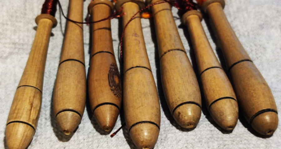 7 ADET AHŞAP ÖREKE DOKUMA EL ALETİ EL TORNASINDA ŞİMŞİRDEN YAPILMIŞLARDIR