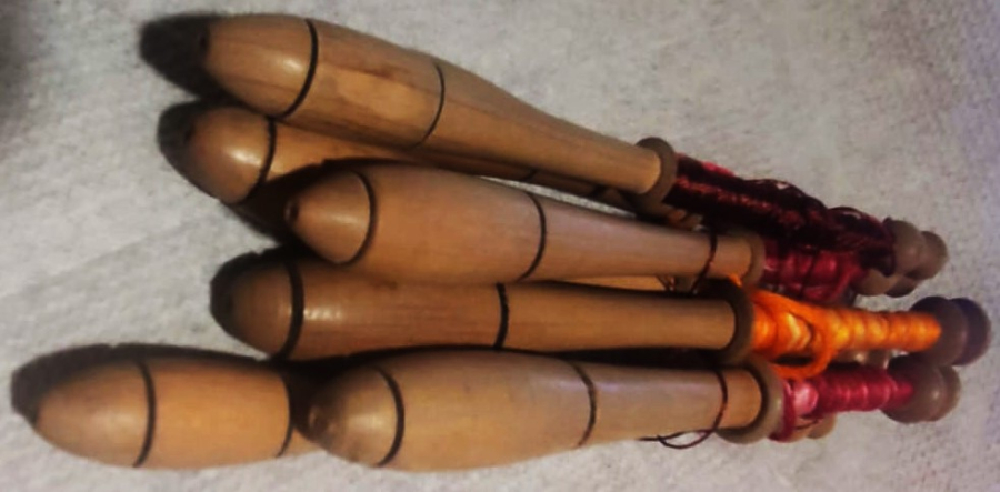 7 ADET AHŞAP ÖREKE DOKUMA EL ALETİ EL TORNASINDA ŞİMŞİRDEN YAPILMIŞLARDIR