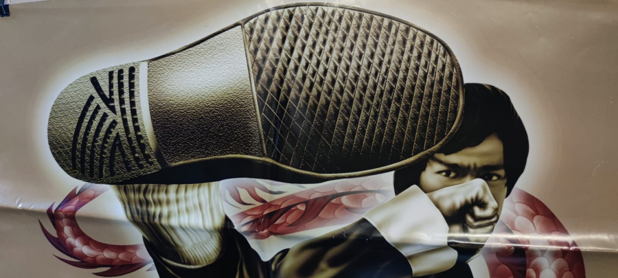 THE DRAGON BRUCE LEE SİNEMA AFİŞİ  FİLMİN TANITIMINDA ASILARAK KULLANILMIŞ ORJİNAL AFİŞDİR