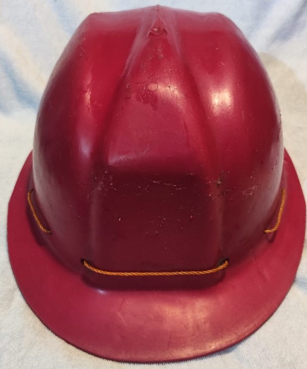 ENDUSTRİYEL İŞCİ BARET CALIŞMA KORUYUCU  ŞAPKA KIRMIZI SERT PLASTİKDEN BOYUN BAGLAMA KAYIŞLI