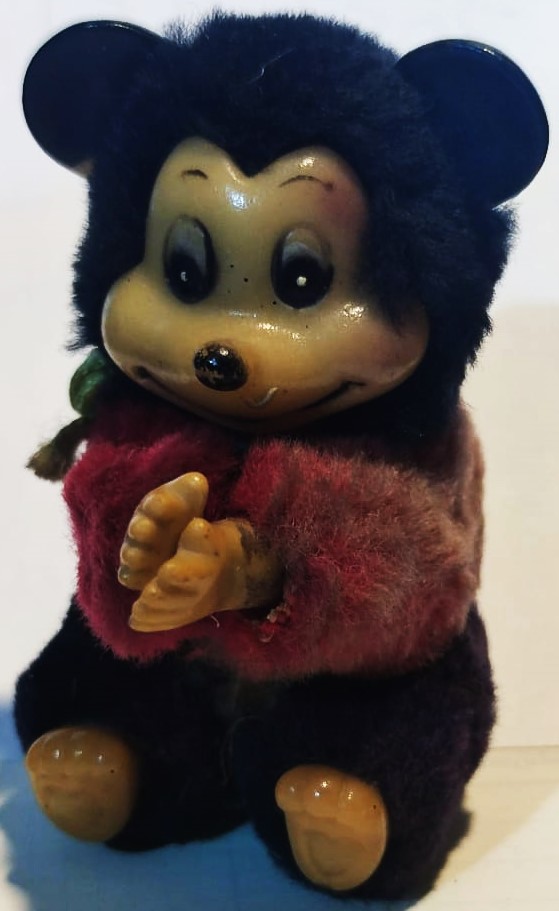 PARMAK   DISNEY MICKEY MOUSE ELLERİ MANDAL GİBİ PARMAK KAVRAYAN  BAŞI HAREKETLİ KIRMIZI SİYAH PELUŞ ELBİSELİ 