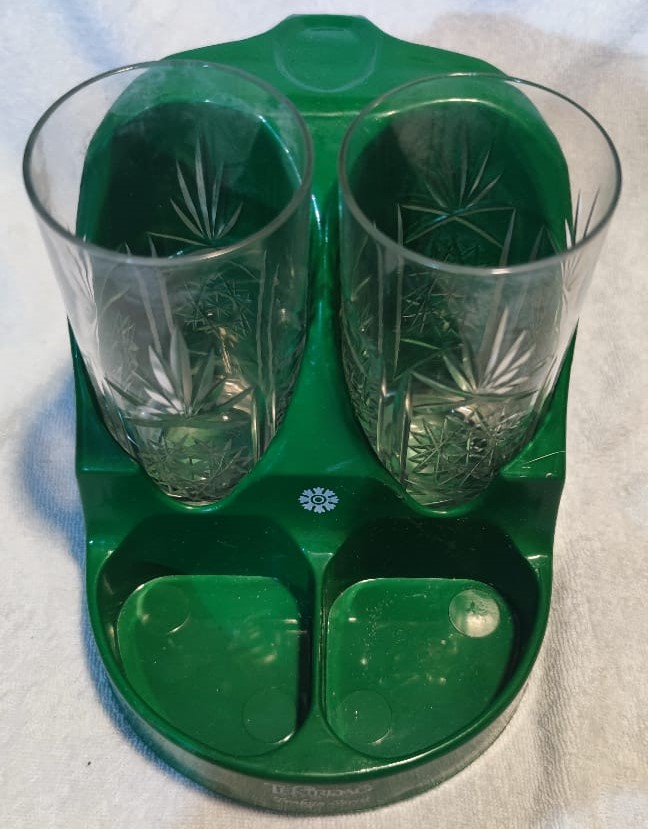 TEKİRDAG RAKISI TRAKYA SERİSİ HEDİYESİ RAKI KEYİFCİ İKİ KESME KRISTAL BARDAK İKİ GÖZ MEZE YERİ TUTMA KULPLU TAŞINAN KEYF