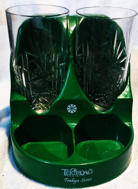 TEKİRDAG RAKISI TRAKYA SERİSİ HEDİYESİ RAKI KEYİFCİ İKİ KESME KRISTAL BARDAK İKİ GÖZ MEZE YERİ TUTMA KULPLU TAŞINAN KEYF
