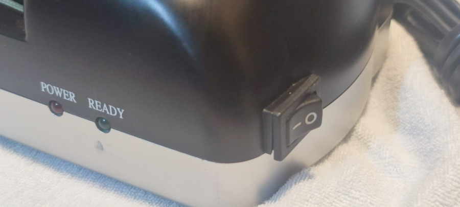 SARFF 900P A4 LAMİNASYON MAKİNESİ 220 VOLT COK AZ KULLANILDI 