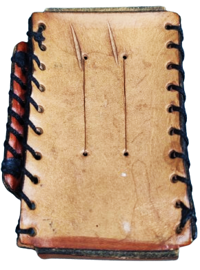 1980 KÖSELE EL DİKİŞLİ ÜZERİNDE BODRUM GUNEŞİ VE KALESİ OLAN SIGARALIK VE CAKMAKLIK KAPAK MANDALI HZ ALİNİN KILICIYLA  KAPANIR