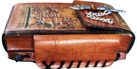 1980 KÖSELE EL DİKİŞLİ ÜZERİNDE BODRUM GUNEŞİ VE KALESİ OLAN SIGARALIK VE CAKMAKLIK KAPAK MANDALI HZ ALİNİN KILICIYLA  KAPANIR