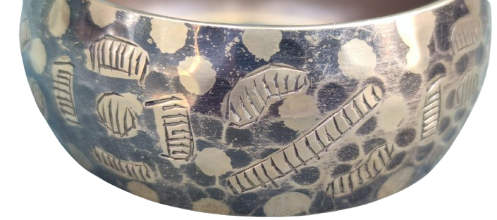 1980 ÜZERİ KALEM İŞİ BONBELİ KALIN BİLEZİK PİRİNC MALZEMEDEN EL YAPIM