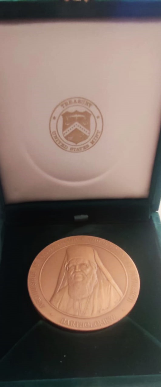 1977 ARCHBİSHOP OF CONSTANTİNOPLE AND ECUMENİCAL PATRİARCH BARTHOLOMEW MADALYASI ORJİNAL KUTUSUNDA