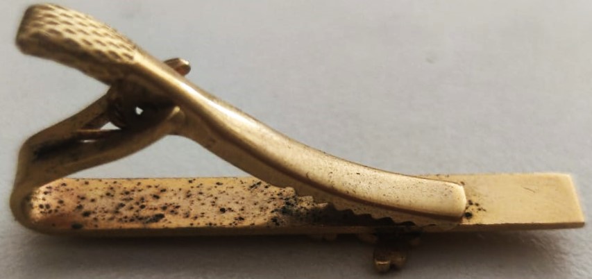 1960 T.C YAVUZ DENİZ ALTI TUM DETAYLARIYLA YAPILMIŞ GORSELİ ALTIN KAPLAMA PİRİNC MANDALLI KRAVAT İGNESİ