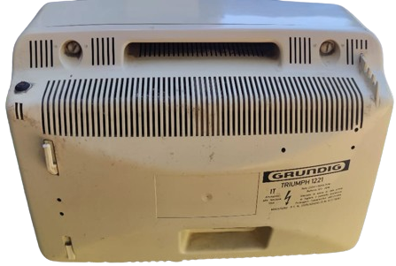 1979 GRUNDIG TRİUMPH 1221 GERMANY KIREM RENK KASA SİYAH BEYAZ 6 KANAL UHF VHF 220 VE 12 VOLT İLE CALIŞIR 31 EKRAN