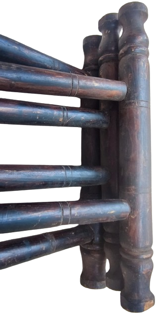 OSMANLI DÖNEMİ AHŞAPTAN MAMÜL EL TORNASINDA CEKİLMİS ACILIR KAPANIR ALTI AYAKLI BİRBİRİNE GECME