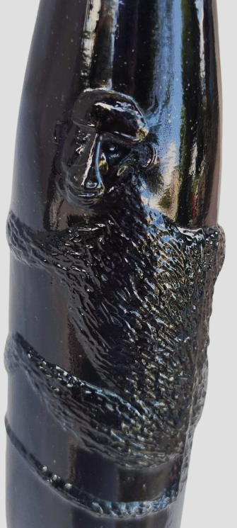 1960 DOLU 35 LİK MANTAR TIPALI KAPAGI ACILMAMIŞ ŞARSAN AŞ ŞEMPANZE ŞARAP ŞİŞE ÜZERİNE SARILMIŞ KABARTMA ŞEMPANZE