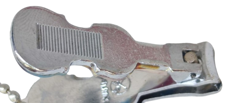 1970 DOUBLE ARROW BRAND NAİL  CLIPPER KUTUSUNDA BİR DÜZİNE KEMAN FORMUNDA RENK RENK KROM KAPLAMA TÖRPULU TIRNAK MAKASI