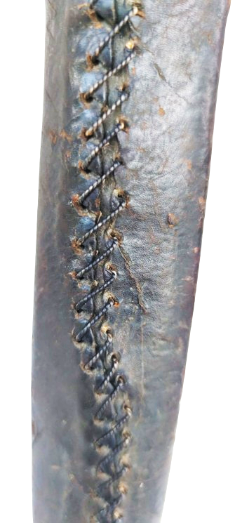 OSMANLI DERİ EL DİKİM KININDA SICAK DÖGME CELİK SALDIRMA SAPI KESTANE OLDUKCA BUYUKCEDİR ZAMAN YORGUNLUGU UZERİNDE