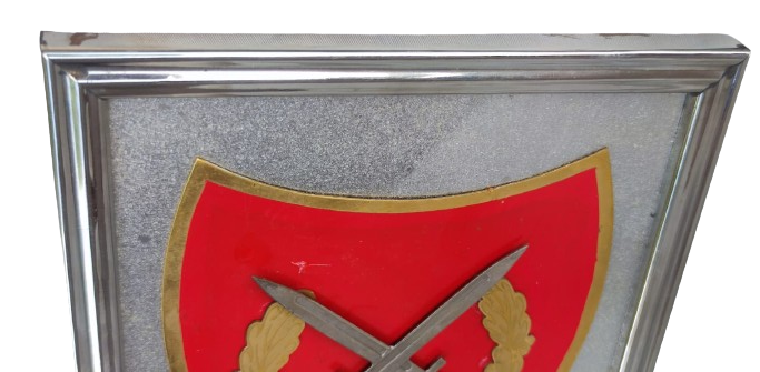 TURKİYE CUMHURİYETİ CEPHEDE  SUNGU SAVASI PİYADE SİLT CELENK İCİNDE İKİ KASATURA YUKSEK BASARI İCİN VERİLEN ORJINAL CERCEVESİNDE